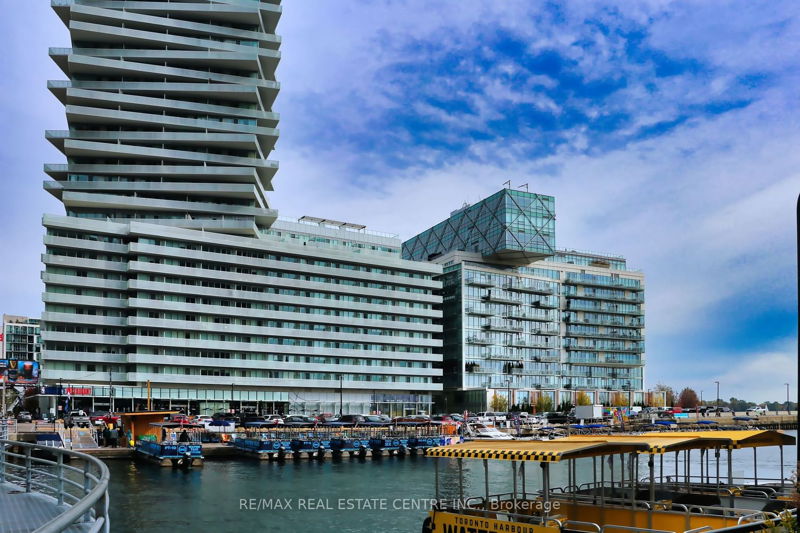 Preview image for 29 Queens Quay E #825, Toronto