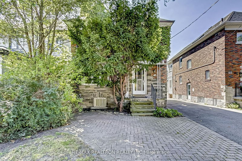 Preview image for 146 Chiltern Hill Rd, Toronto