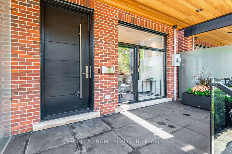 Preview image for 675 Huron St, Toronto