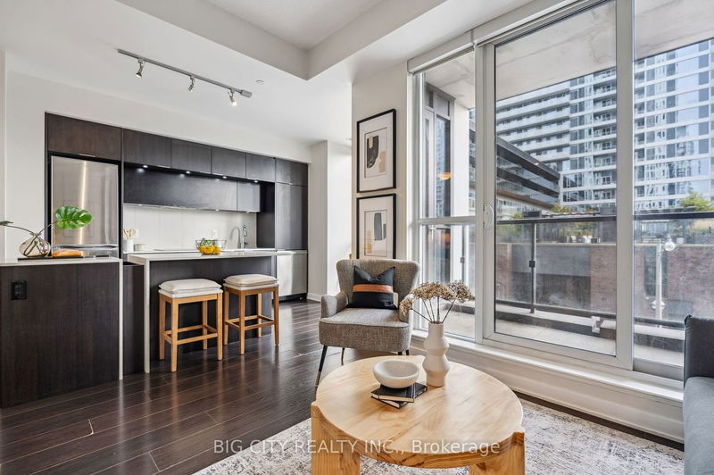 Preview image for 170 Sumach St #304, Toronto