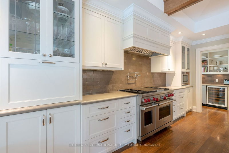 Preview image for 39 Sunnydene Cres, Toronto