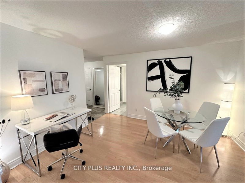 Preview image for 123 Eglinton Ave E #1103, Toronto