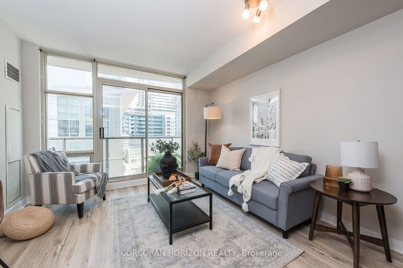 Preview image for 35 Mariner Terr #805, Toronto