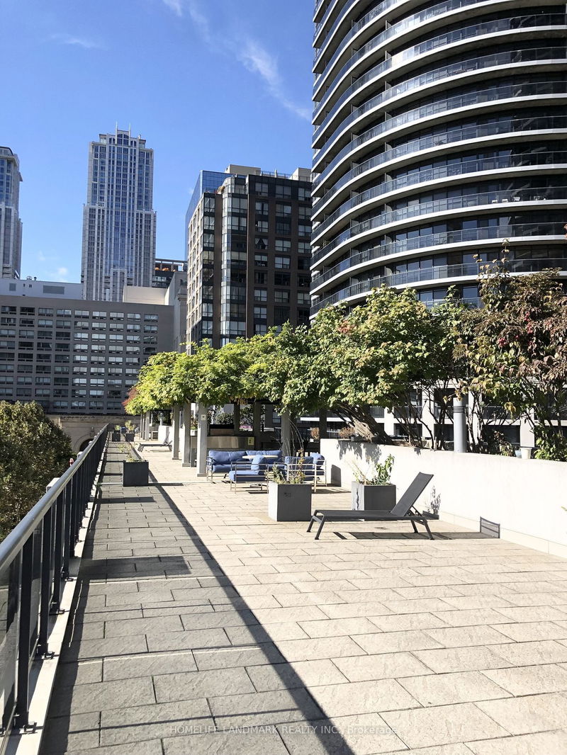 Preview image for 25 Carlton St #3204, Toronto