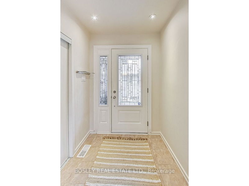 Preview image for 22 Howard Dr, Toronto