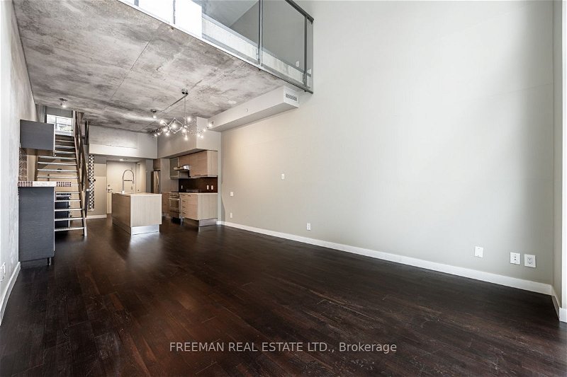 Preview image for 25 Oxley St #Th7, Toronto