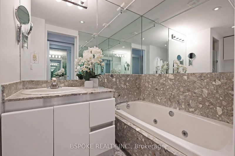 Preview image for 40 Rosehill Ave #701, Toronto