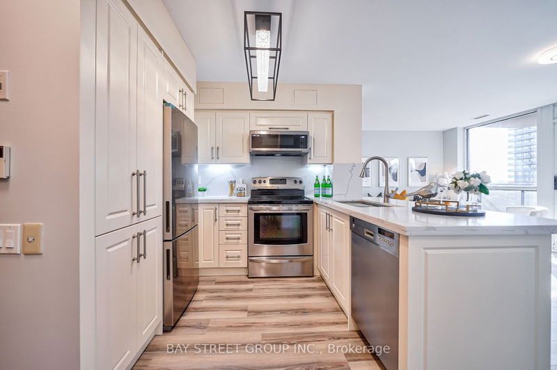 Preview image for 33 Sheppard Ave E #1707, Toronto
