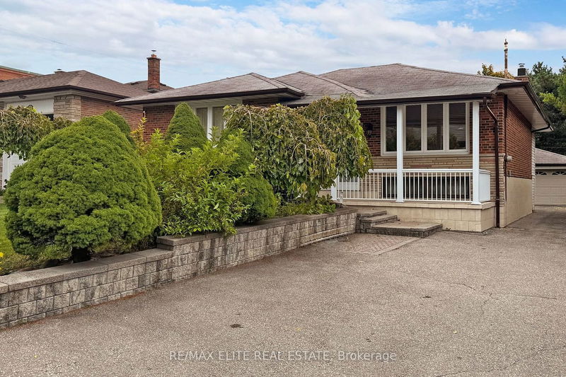 Preview image for 15 Sweeney Dr, Toronto