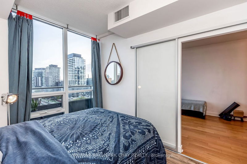 Preview image for 320 Richmond St E #1320, Toronto