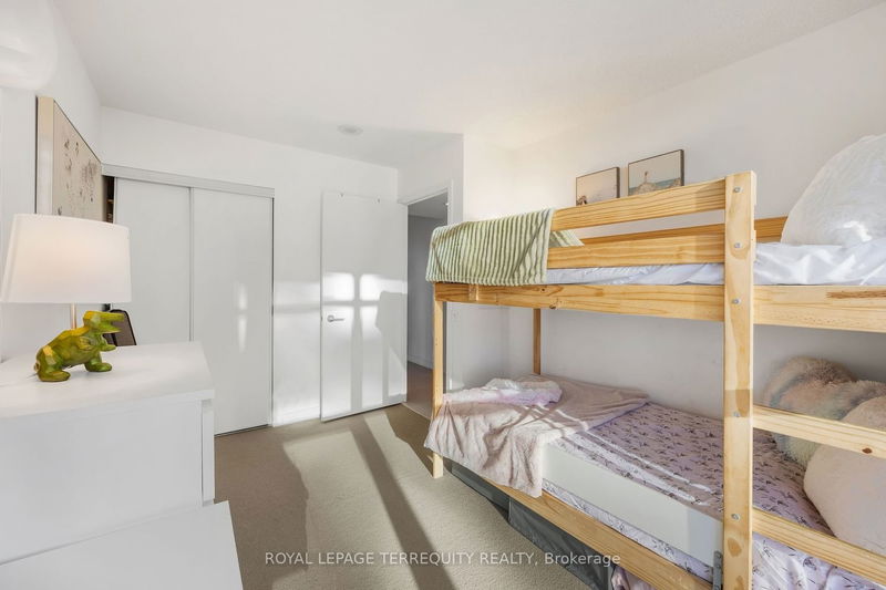 Preview image for 19 Singer Crt #922, Toronto
