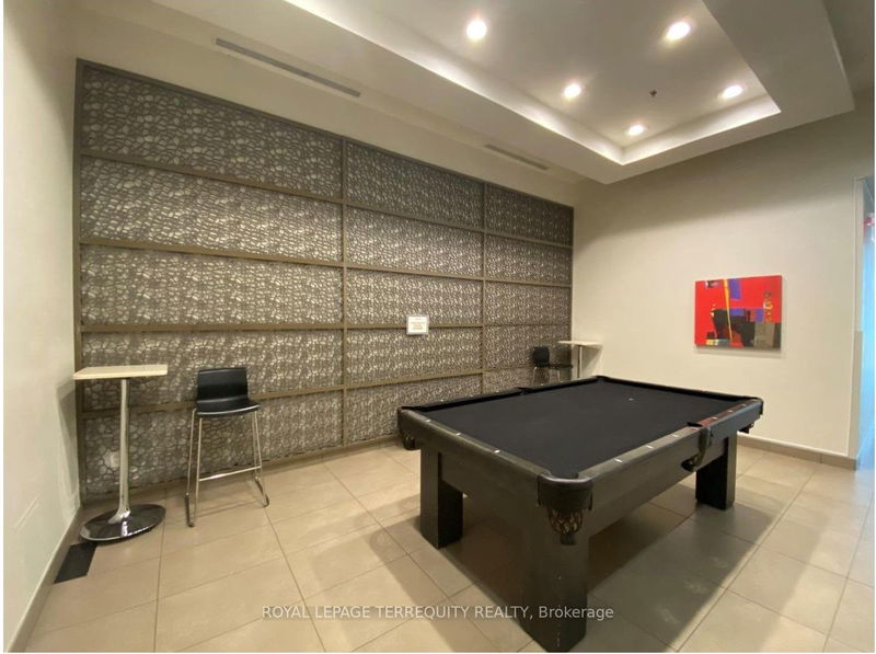 Preview image for 19 Singer Crt #922, Toronto