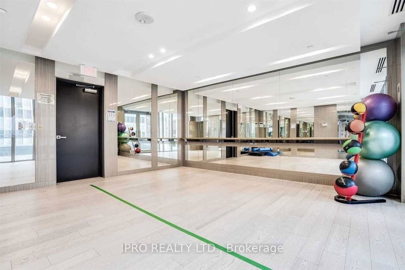 Preview image for 98 Lillian St #1019, Toronto