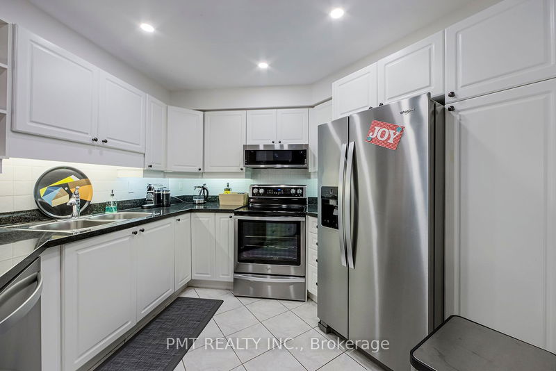 Preview image for 211 Randolph Rd #313, Toronto