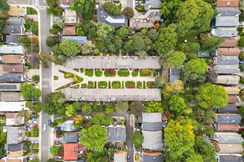 Preview image for 240 Broadway Ave #Th7, Toronto
