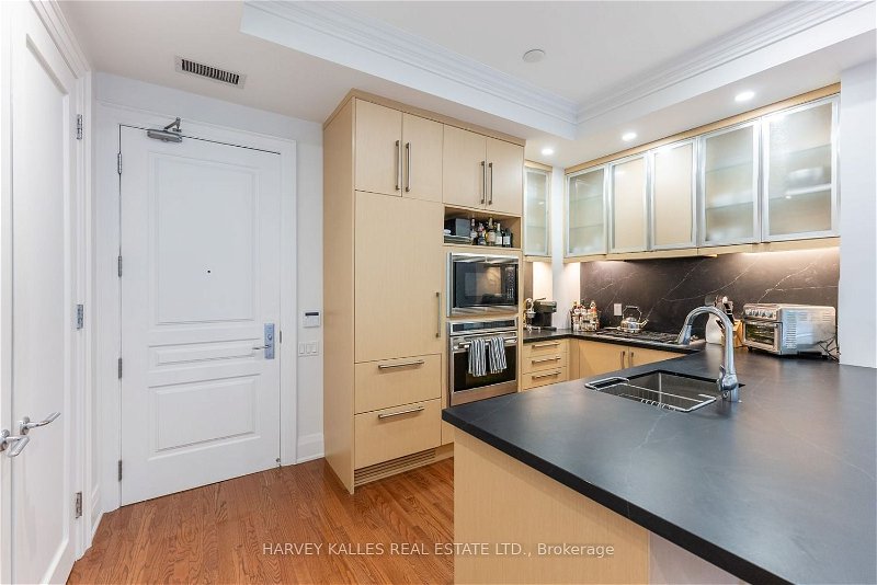Preview image for 100 Yorkville Ave #204, Toronto