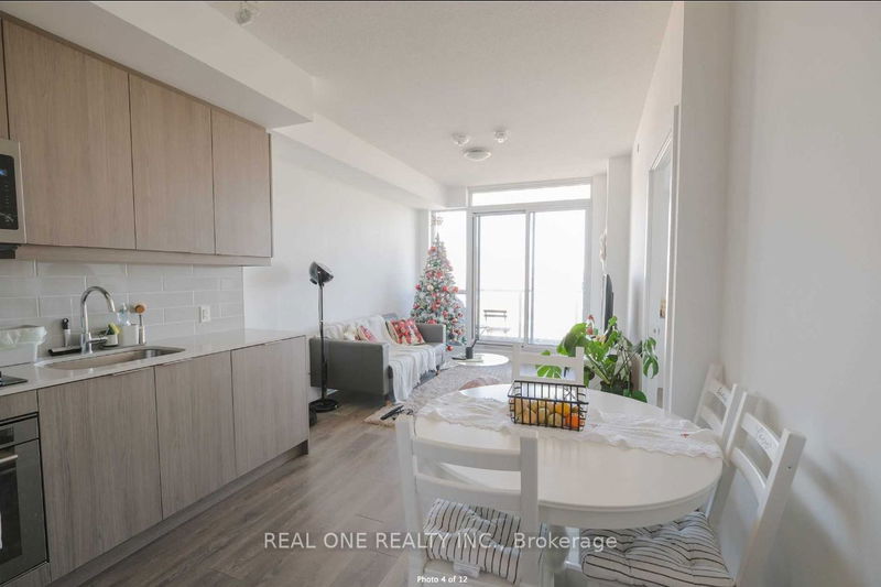 Preview image for 32 Forest Manor Rd S #2207, Toronto