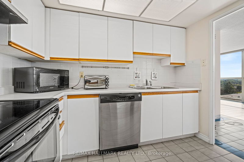 Preview image for 5460 Yonge St #602, Toronto
