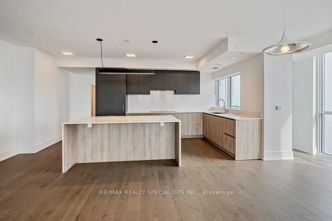 Preview image for 1 Yorkville Ave #5101, Toronto