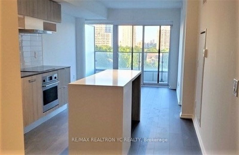 Preview image for 8 Hillsdale Ave E #936, Toronto