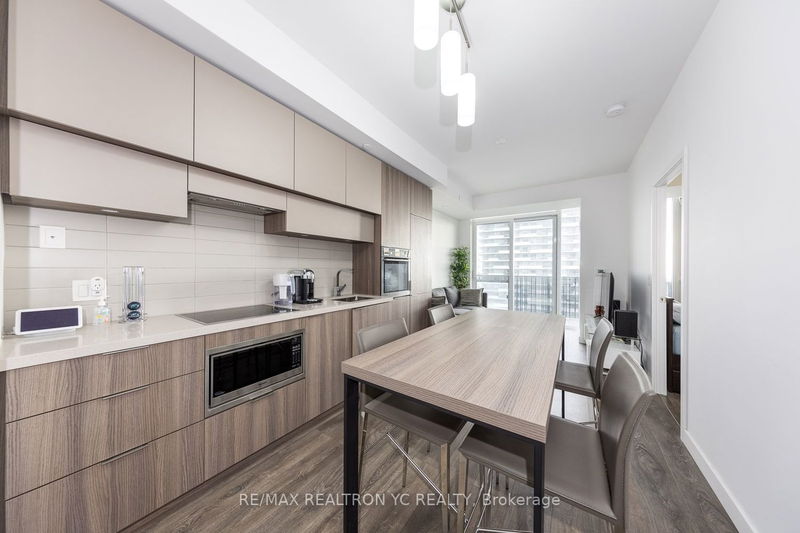 Preview image for 8 Eglinton Ave E #4701, Toronto