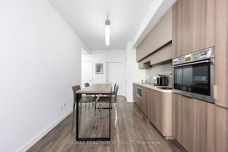 Preview image for 8 Eglinton Ave E #4701, Toronto