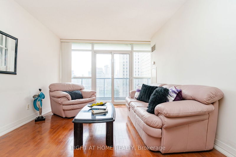 Preview image for 21 Carlton St #1010, Toronto