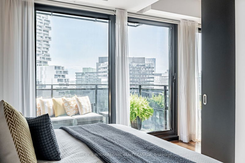 Preview image for 51 Trolley Cres #909, Toronto