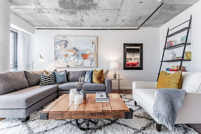 Preview image for 51 Trolley Cres #909, Toronto