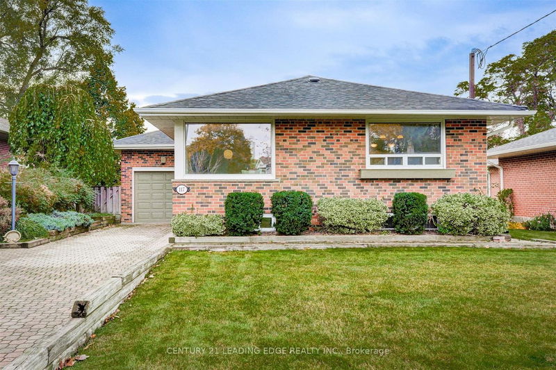 Preview image for 117 Wyndcliff Cres, Toronto