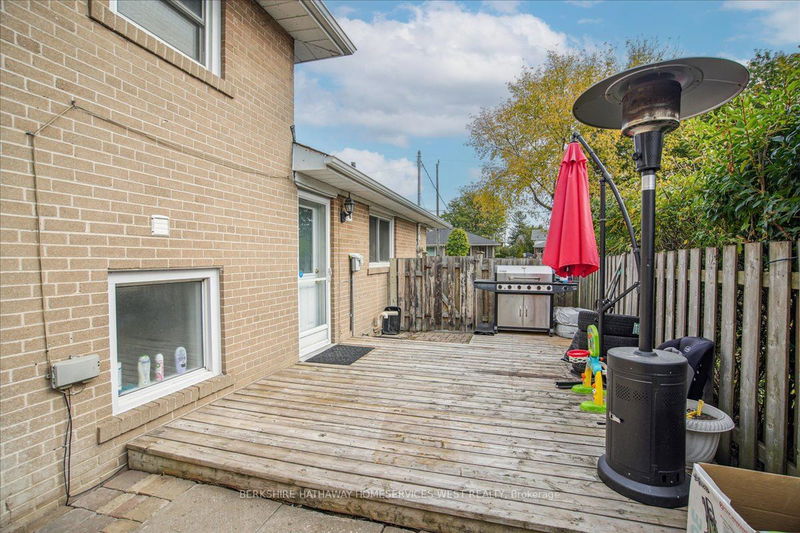 Preview image for 9 Fortrose Cres, Toronto