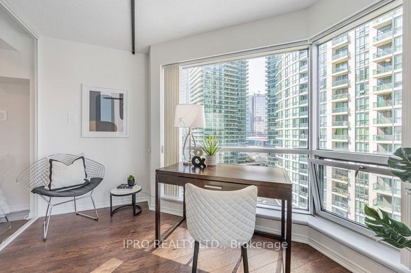 Preview image for 10 Yonge St #1404, Toronto
