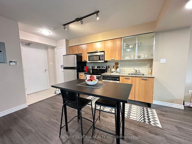Preview image for 37 Grosvenor St #710, Toronto