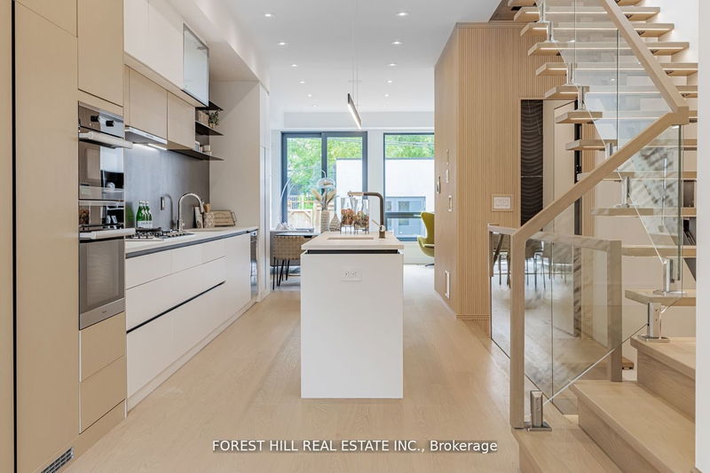 Preview image for 511 Woburn Ave, Toronto