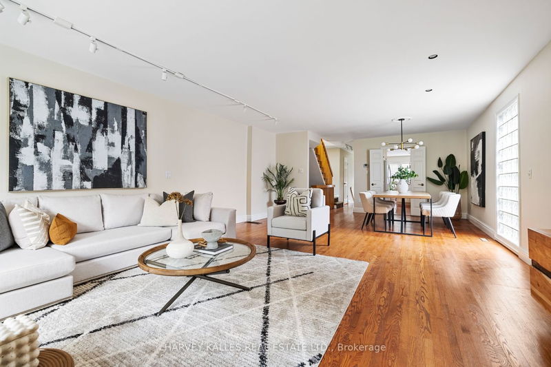 Preview image for 667 Hillsdale Ave E, Toronto