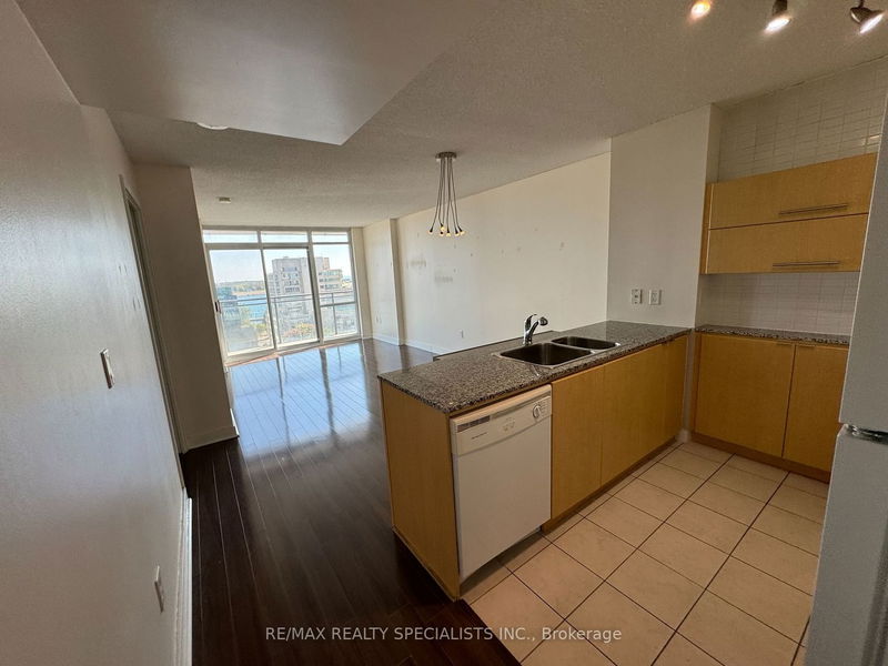 Preview image for 11 Brunel Crt #1111, Toronto
