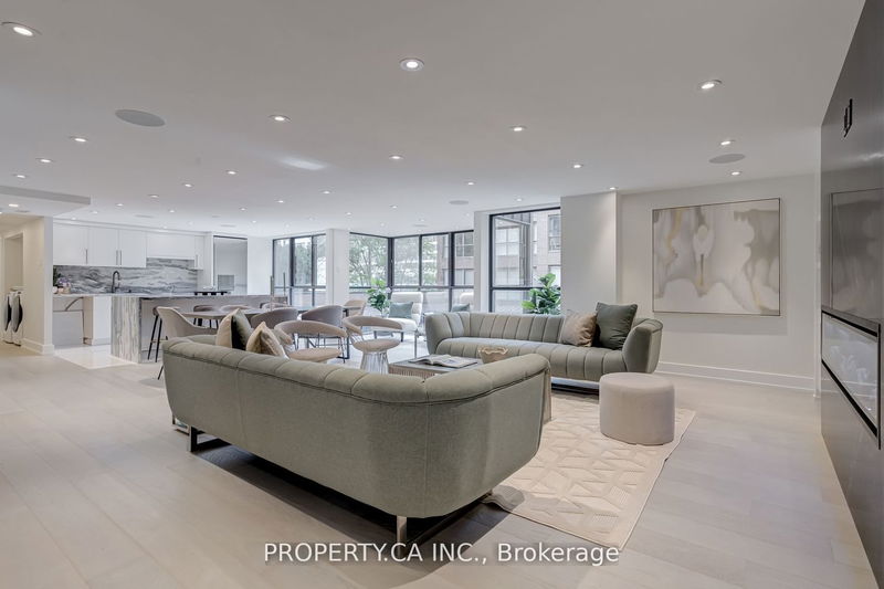 Preview image for 164 Cumberland St #402, Toronto
