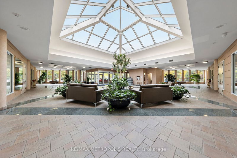 Preview image for 7 Concorde Pl #2810, Toronto