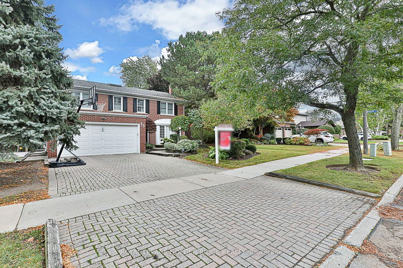 Preview image for 55 Riderwood Dr, Toronto