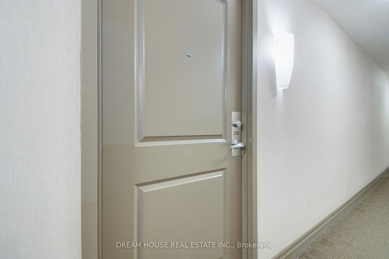Preview image for 900 Mount Pleasant Rd #308, Toronto