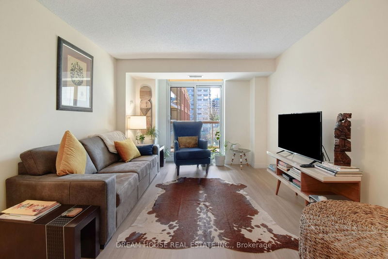 Preview image for 900 Mount Pleasant Rd #308, Toronto