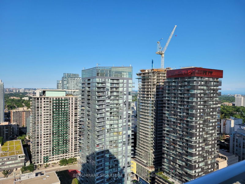 Preview image for 33 Helendale Ave #2903, Toronto