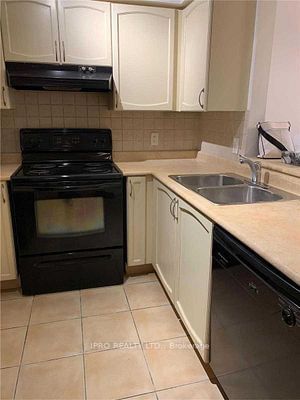 Preview image for 3830 Bathurst St #407, Toronto
