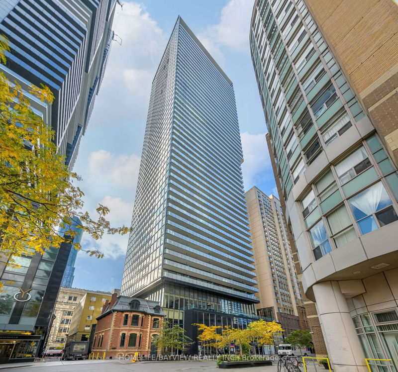 Preview image for 15 Grenville St #3310, Toronto