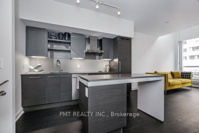 Preview image for 1030 King St W #103, Toronto