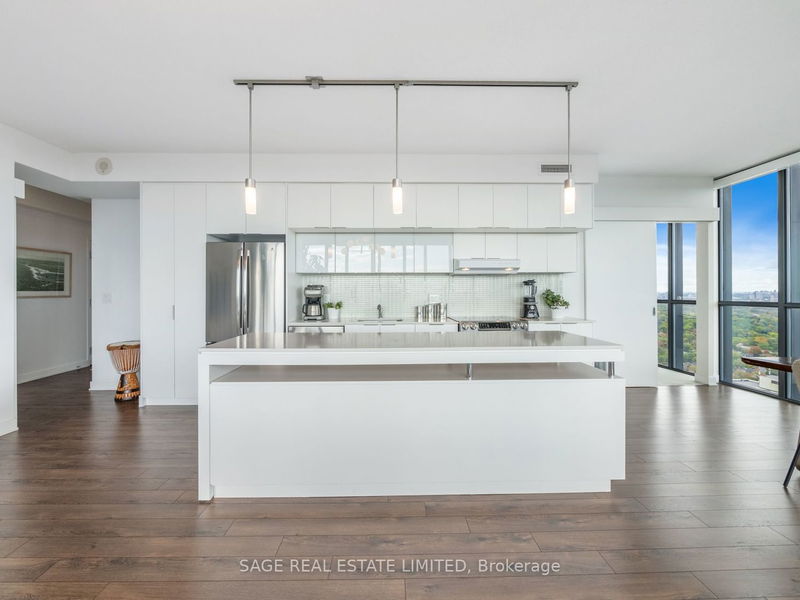 Preview image for 110 Charles St E #4201, Toronto