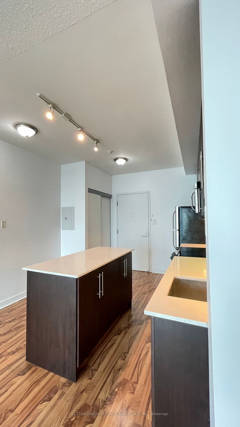 Preview image for 1171 Queen St W #1605, Toronto