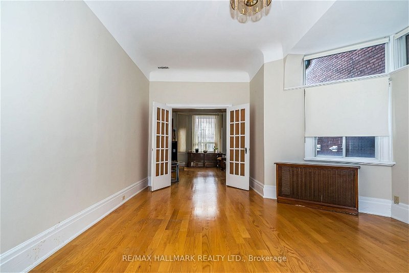 Preview image for 344 Shaw St, Toronto