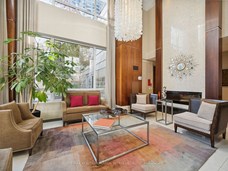 Preview image for 2 Rean Dr #808, Toronto