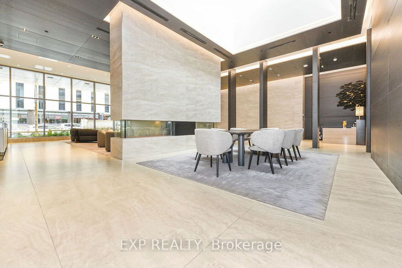 Preview image for 2221 Yonge St #911, Toronto